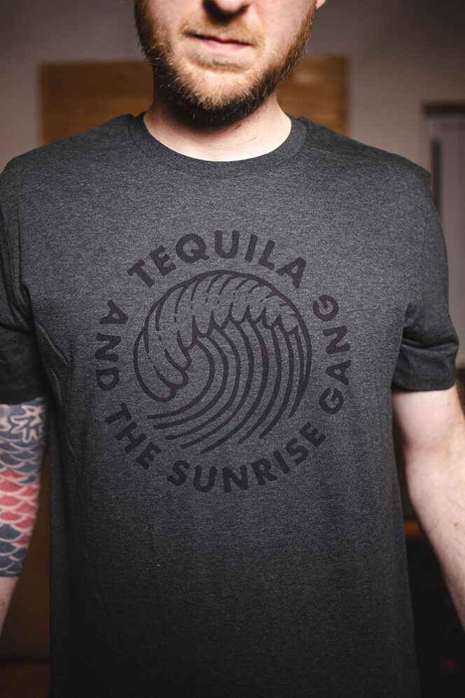 Tequila & the Sunrise Gang Shirt T-Shirt Merchandise Merch Shop Welle Grau